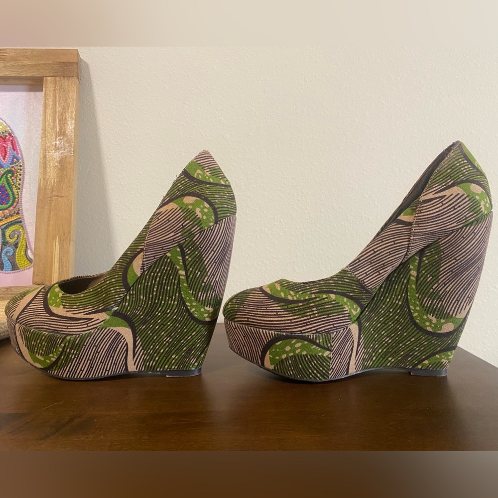 Aldo wedges